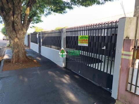 Casa para alugar em Maringá, Conjunto Habitacional Requião, com 3 quartos, com 120 m²